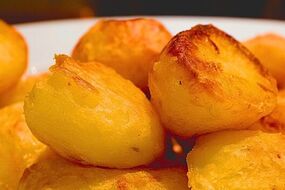 how to make crispy roast potatoes 