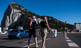 gibraltar border spain crossing queue brexit