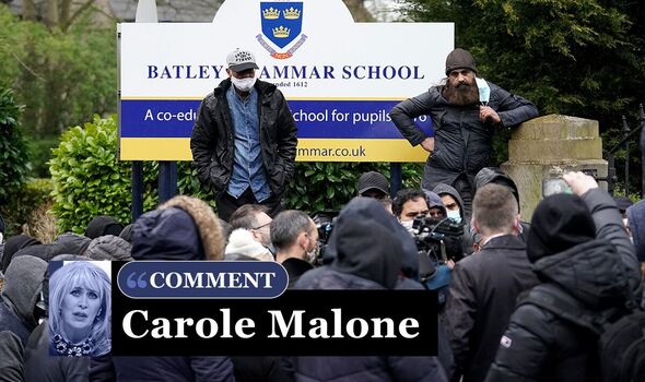 Muslim demonstration at Batley Grammar school
